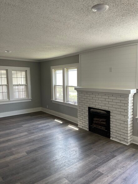 Fire Place - 3406 2nd Ave