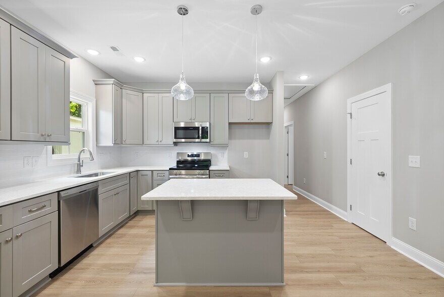 Building Photo - 308 Harbor Trce