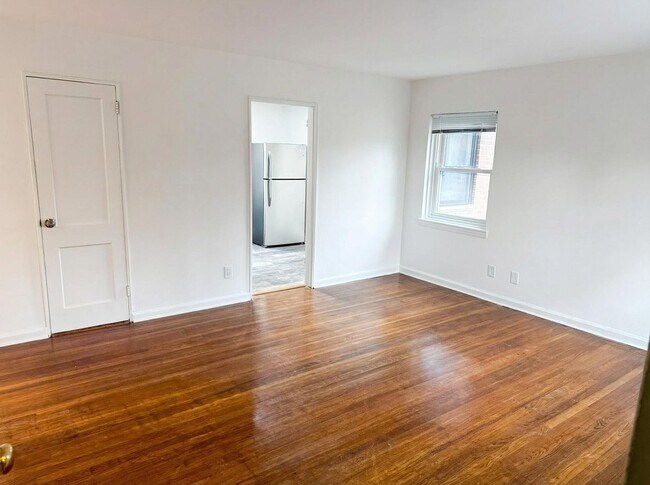 Building Photo - Fairmont Estates