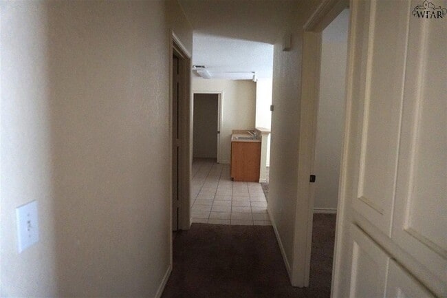 Building Photo - 4710 Brookdale Dr