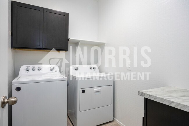 Building Photo - Beautiful Almost Brand New Home
