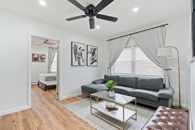 Building Photo - 1626 Union Turnpike