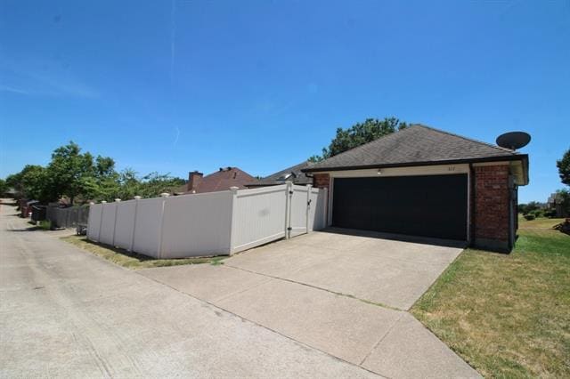 Building Photo - 517 Tate Dr