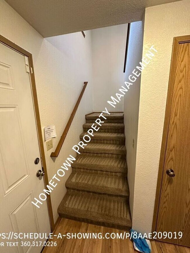 Building Photo - 1606 Sulky Dr SE