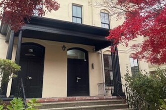 Building Photo - 150 S Franklin St