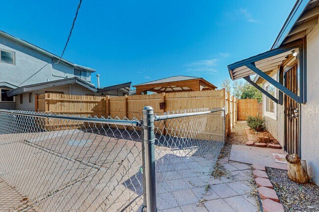 Building Photo - North Valley Casita 2 Bedroom 1 Bath