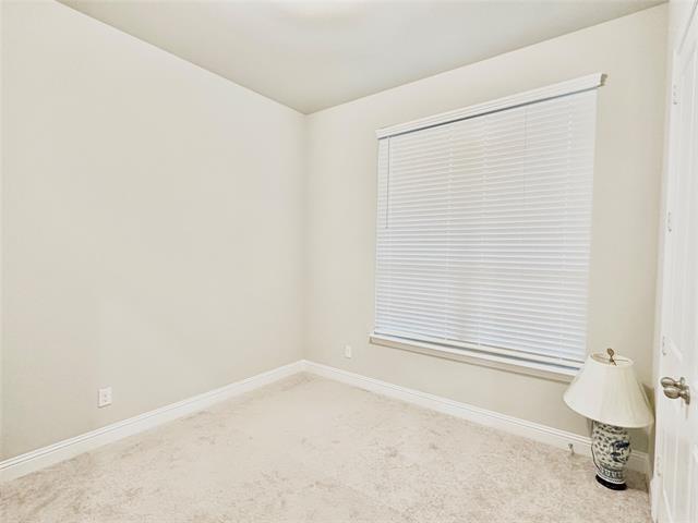 Building Photo - 721 Cromwell Dr