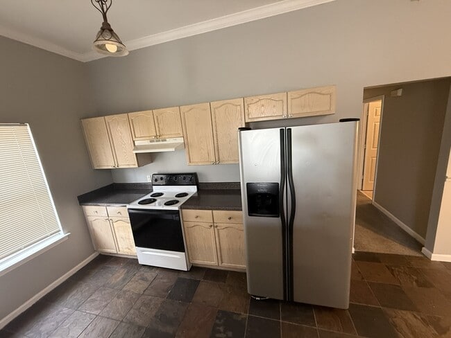 Building Photo - 6843 Wrigley Dr