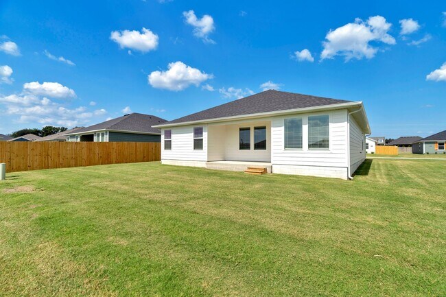 Building Photo - Brand-New 3 Bedroom Home in Prairie Grove! Move-in Ready!