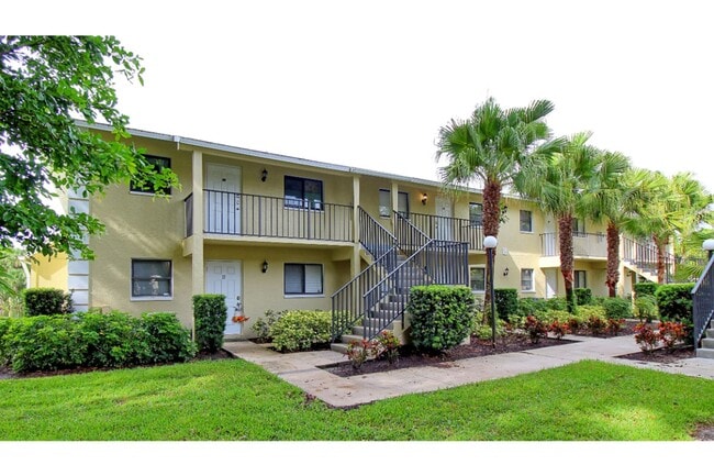 Building Photo - Gorgeous New Remodel! Pine Haven Condo in Bonita Springs!