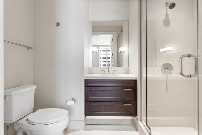 Building Photo - 118 E Erie St