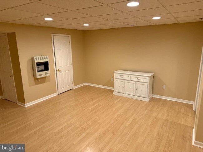 Building Photo - 3002 Creekside Ct