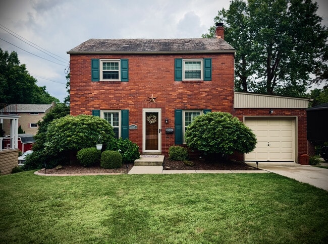 Primary Photo - 1125 Hillsview Terrace