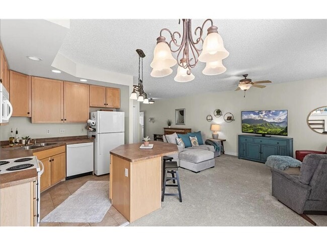 Building Photo - 2145 Old School Rd