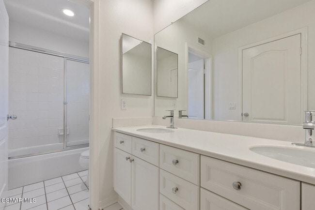 Building Photo - 3146 Foxtail Ct