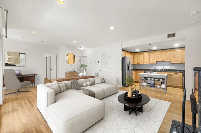 Building Photo - 77 Jefferson St