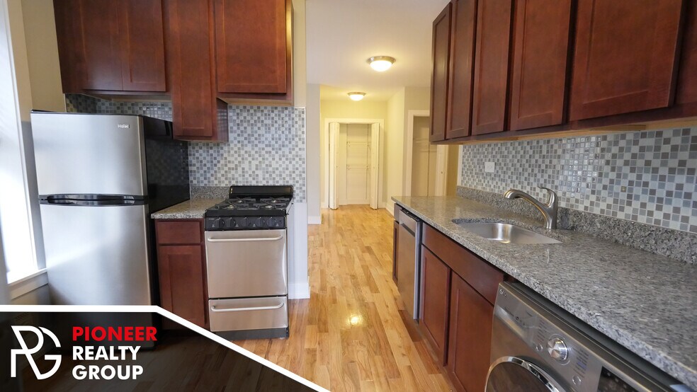 Building Photo - 2907 N Mildred Ave