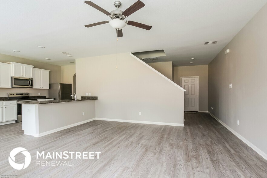 Building Photo - 27130 Leonardo Dr