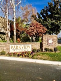 Building Photo - Spacious Condo Near Mall & Freeway