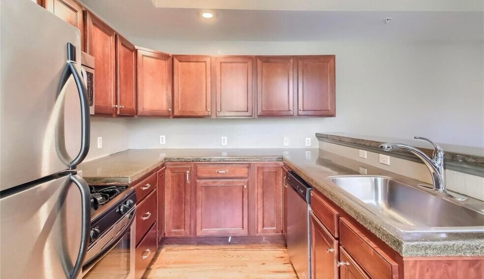 Building Photo - 3211 Zuni St