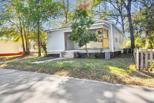 Building Photo - 1707 Asheville St