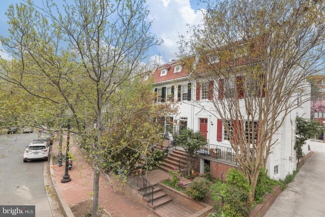 Primary Photo - 2015 Allen Pl NW