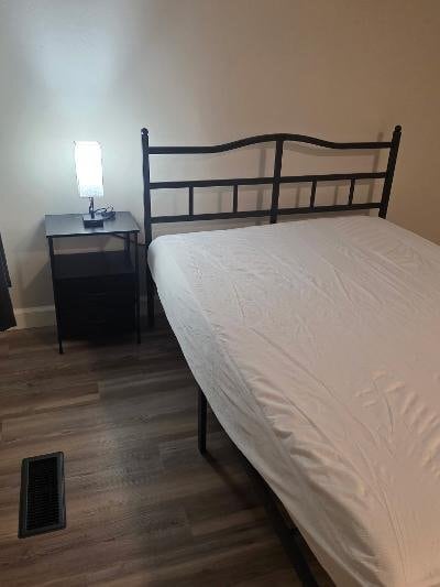 Building Photo - 610 W Fairview St