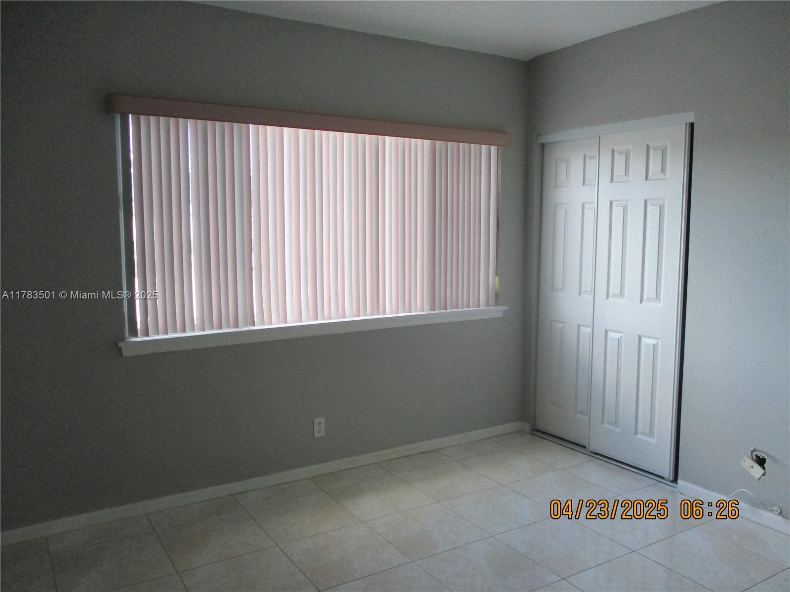 Building Photo - 4996 SW 31st Ter