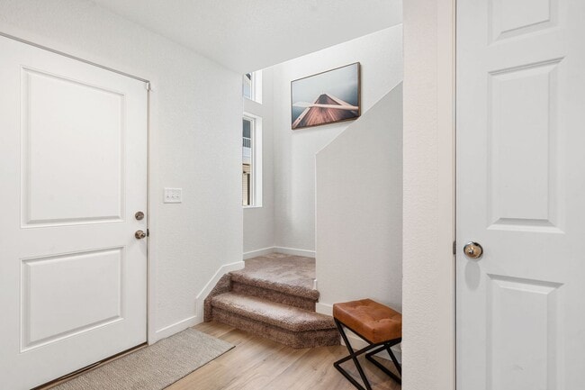 Building Photo - MODERN TWO STORY 2 BED/2 BATH IN BANNING LEWIS RANCH!