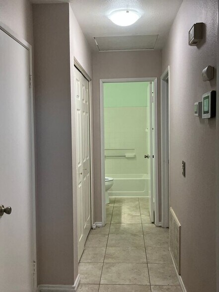 Building Photo - 28098 Lemonwood Dr