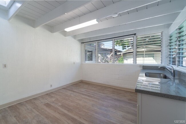 Building Photo - Fully Renovated 1BR/1BA/1PKG in Pearl City.
