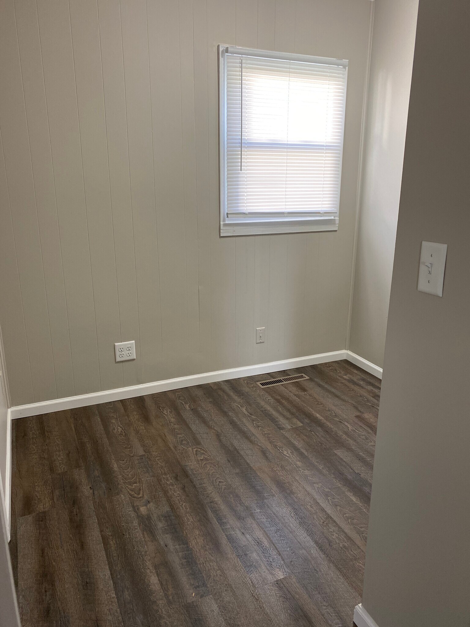 Building Photo - 3001 Underwood St