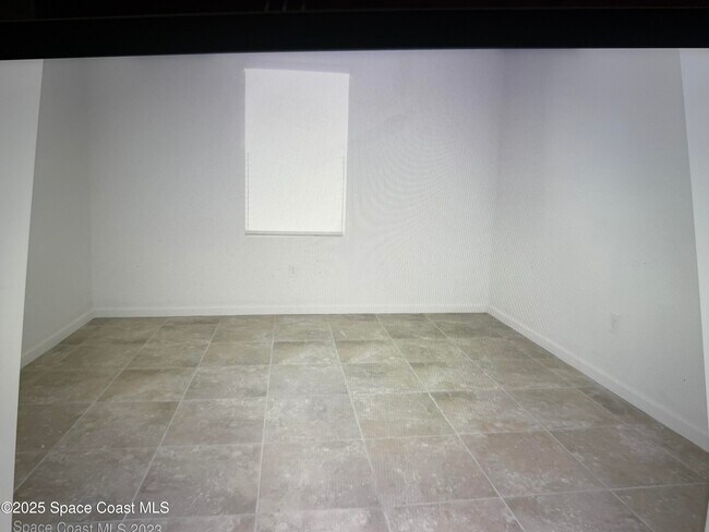 Building Photo - 739 Forest Trace Cir