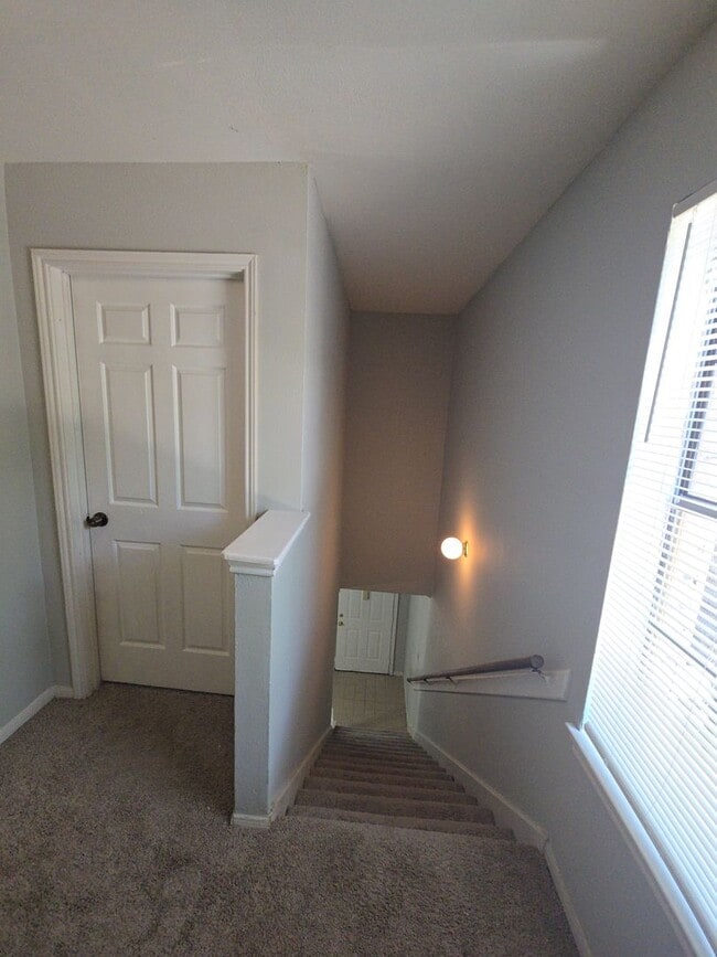 Building Photo - 14600 Fonmeadow Dr