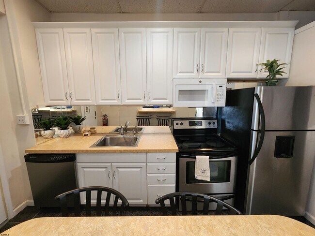 Building Photo - 9400 Atlantic Ave