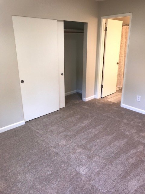 Building Photo - 2115 Overlook Dr