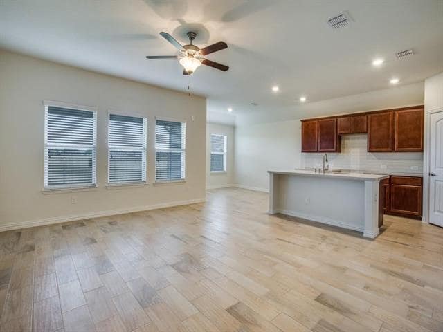 Building Photo - 8437 High Garden St