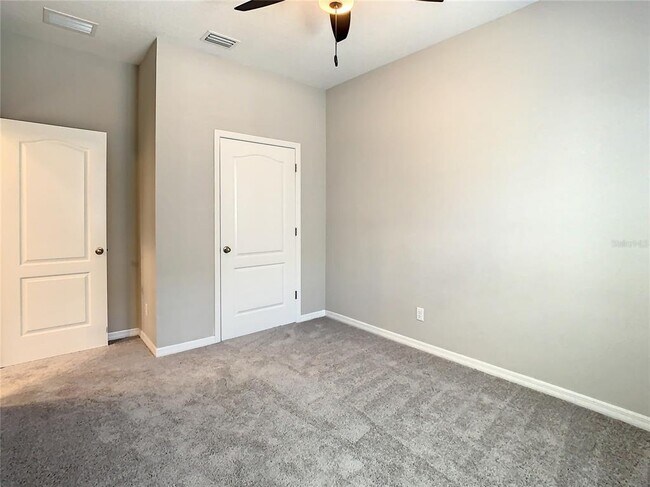 Building Photo - 14912 Caravan Ave