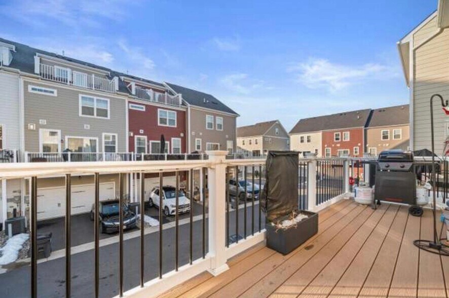 Building Photo - 1581 Sandpiper Bay Lp