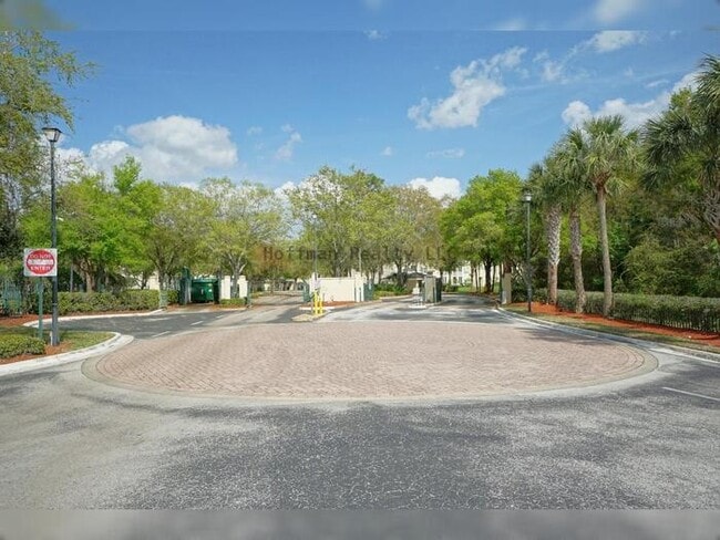 Building Photo - 2- Bed, 2 Bath Resort Style Condo!