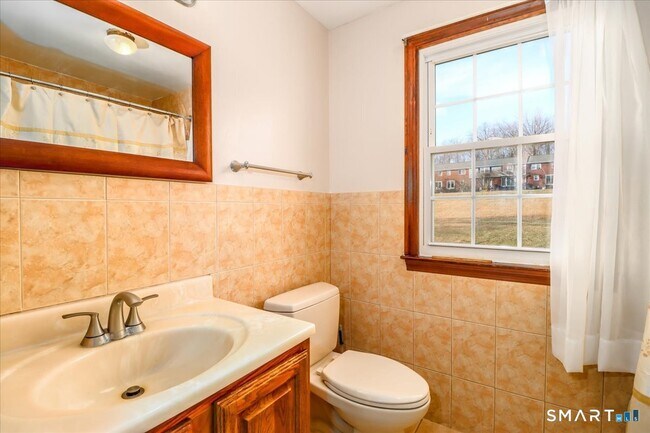 Building Photo - 62 Old Farms Ln