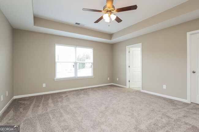 Building Photo - 737 Fieldcrest Dr
