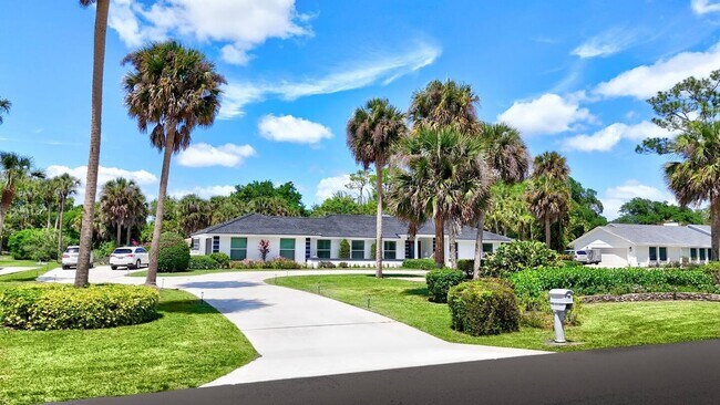 Building Photo - 12231 Areaca Dr