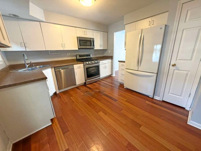 Building Photo - 124 Barton Cir