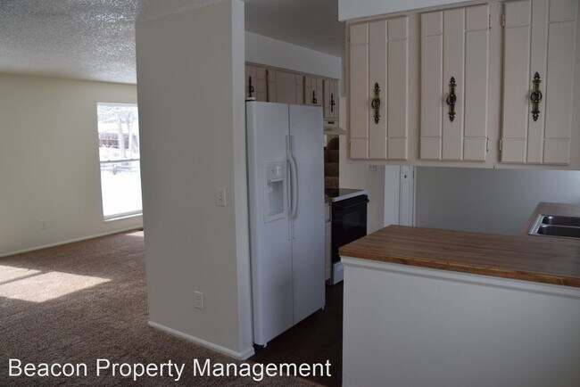 Building Photo - 3 br, 2 bath House - 7538 S. Holland Ct.