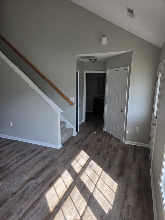 Building Photo - 9 Micah Ct