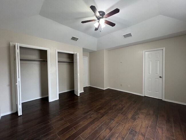 Building Photo - Shiloh Heights Condos