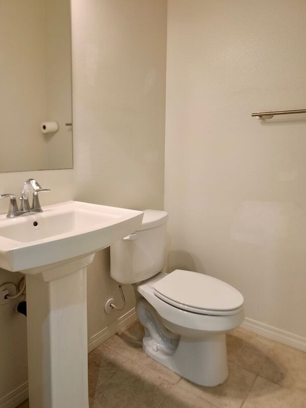 Building Photo - 2415 Tapestry Wy