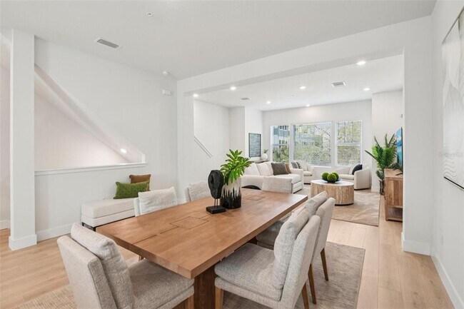 Building Photo - 3129 4th Ter N