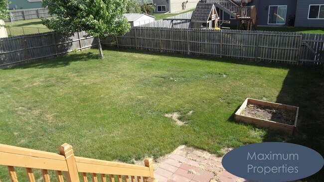 Building Photo - SPACIOUS FOUR BEDROOM HOUSE, WITH LOTS OF AMENITITES AND A GREAT LOCATION!!!